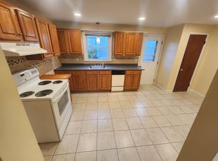 79 Carlton St #79, Wallingford, CT 06492