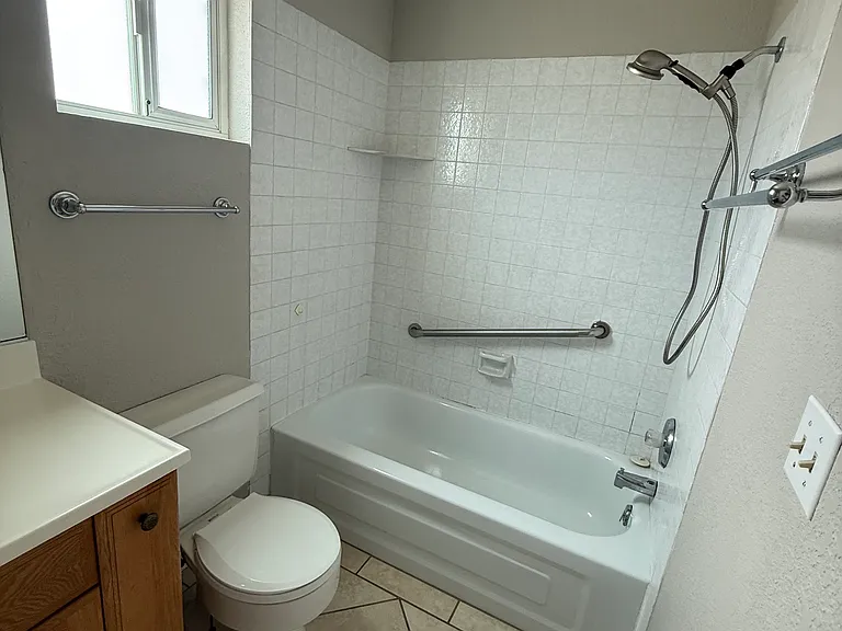 2953 Canyon Oak Dr — Photo 22