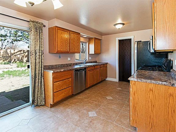 5th image of 1478 Shady Oak Dr