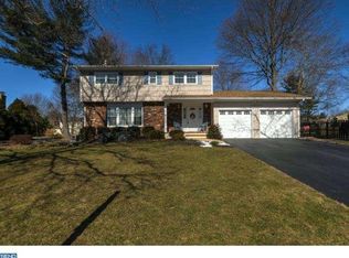 112 Limewood Dr, Hamilton, NJ 08690