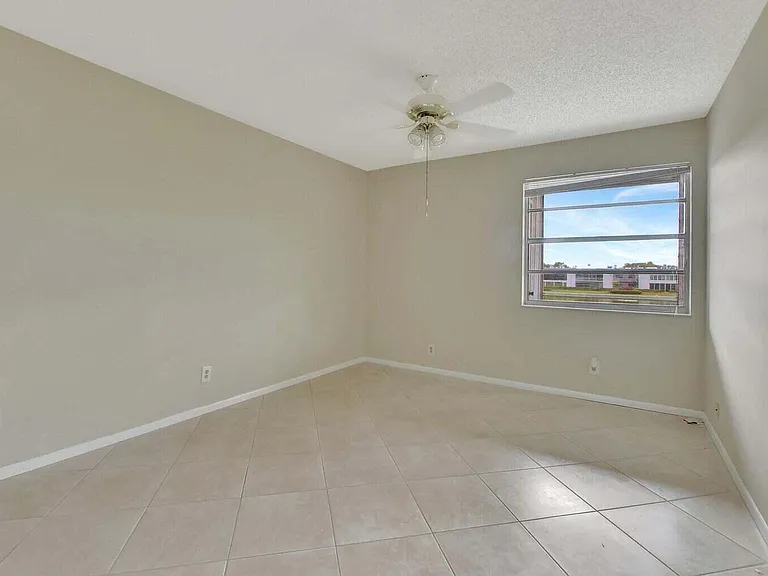 187 Normandy Ln #D — Photo 21