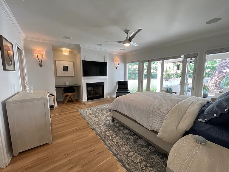 Londonderry View Dr — Photo 14