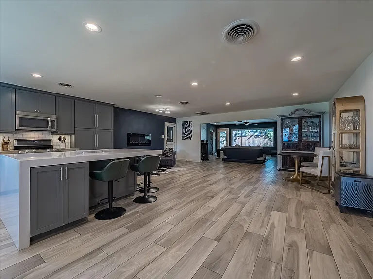 3010 Conway St — Photo 15