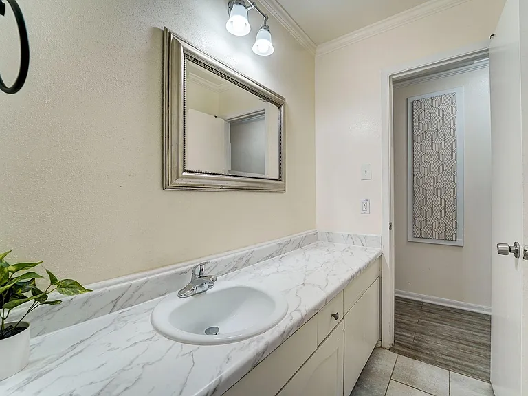 8851 Alcott Dr — Photo 21