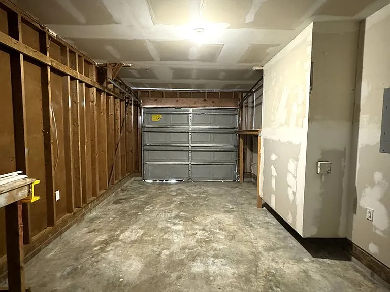 833 Mill River Rd — Photo 21