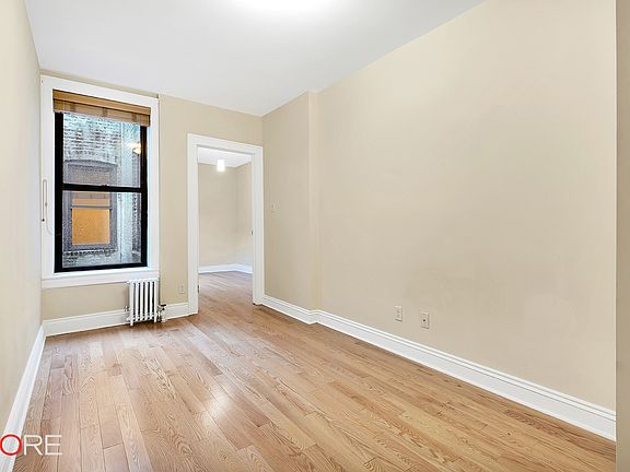 5th image of 5323 Skillman Ave APT 3R