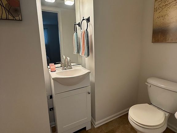 2nd image of 210 S McLean Blvd