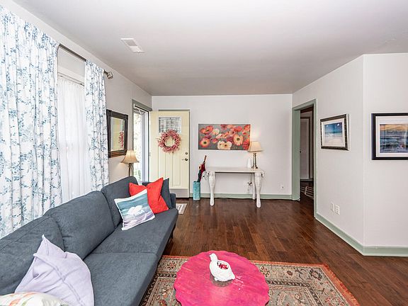 3rd image of 9008 Timber St