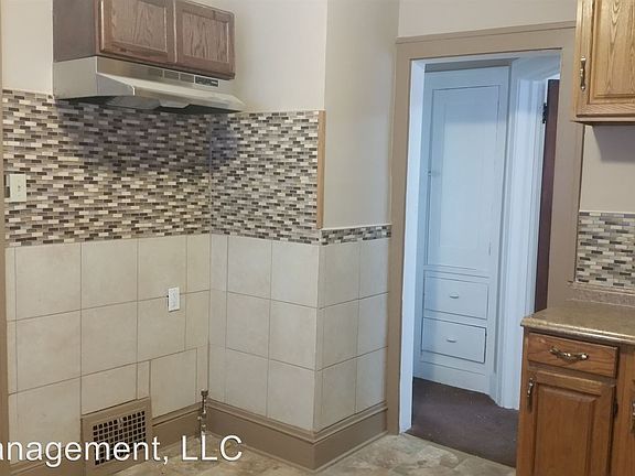 4th image of 4920 E 86th St
