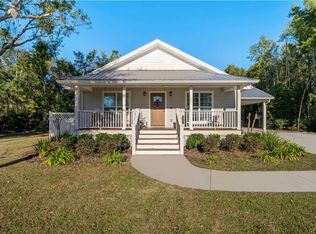 1258 Hickory Bluff Rd, Waverly, GA 31565