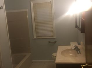 930 S Walnut St, Springfield, IL 62704