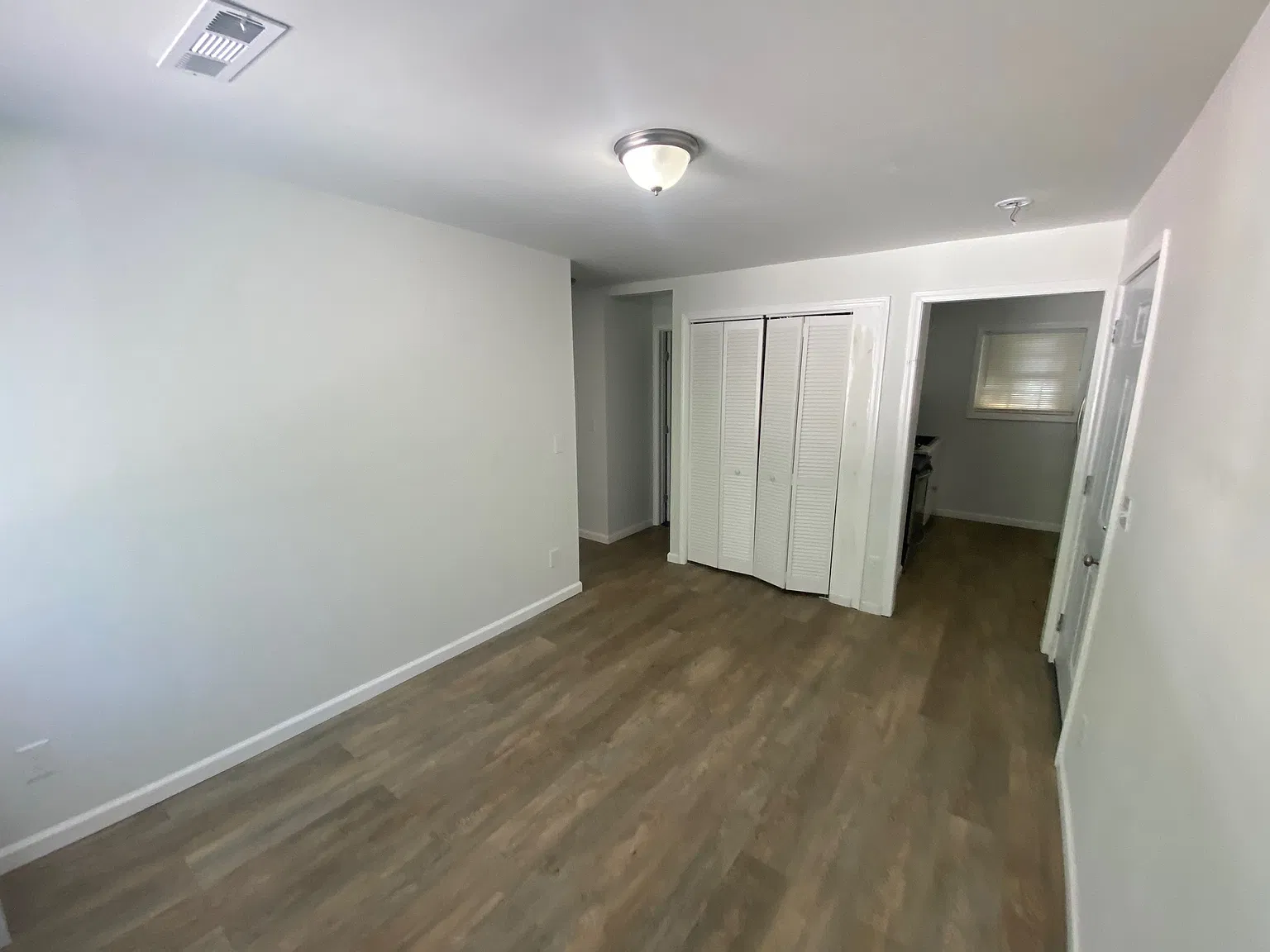 2 bed, 850 sqft, $1,000 — Photo 2