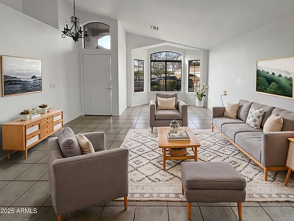 2nd image of 506 W MURIEL Drive