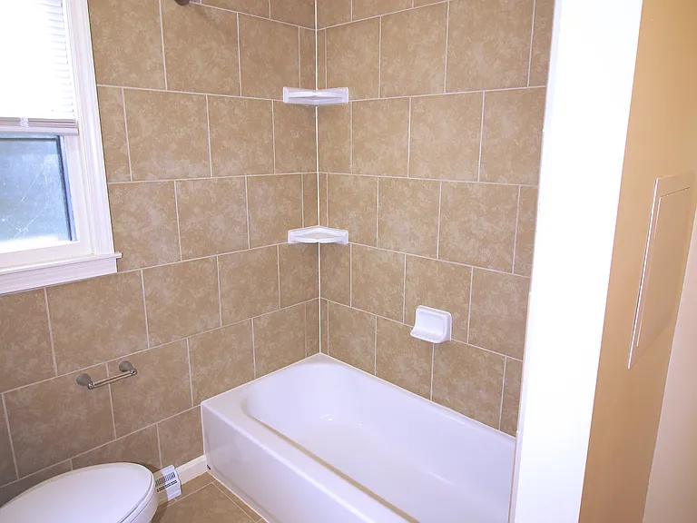 1090 Meridian Ct — Photo 30