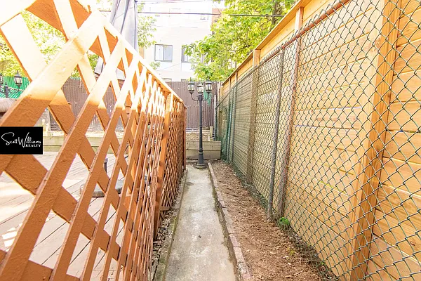 Rented by Scott Williams Realty LLC | media 10