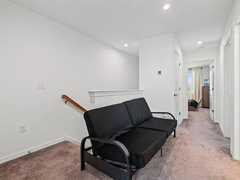 5725 Haven Ter — Photo 21