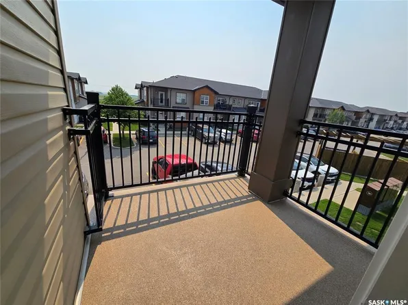 UNIT 1610-1015 Patrick CRESCENT, Saskatoon, SK S7W 0M3
