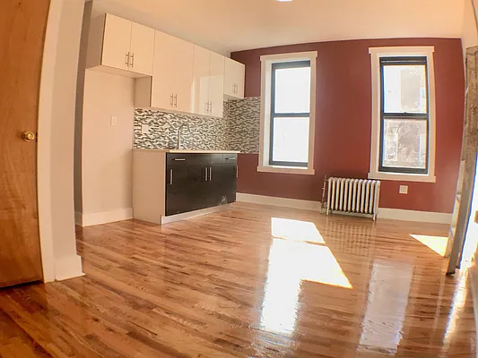 Rented by Lang Realty LLC | media 1