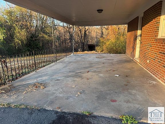 3rd image of 167 Finley Dr