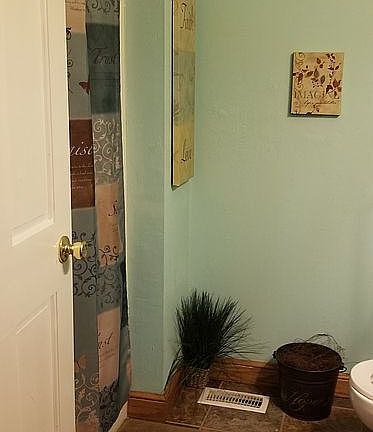 2nd Floor Bathroom