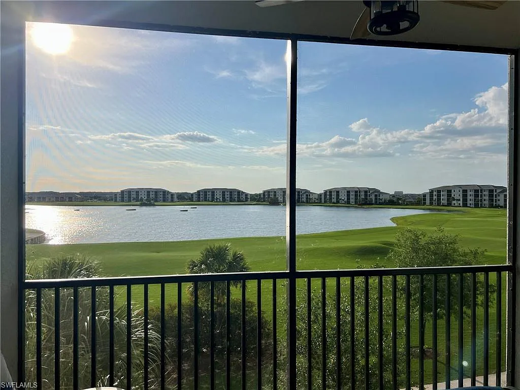 2 bed, 2.0 bath, 1120 sqft, $5,195 — Photo 1