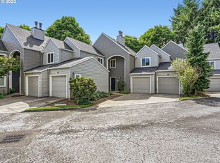 5225 Jean Rd APT 106, Lake Oswego, OR 97035