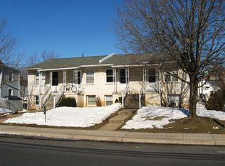 90 E Fulton St APT 5, Ephrata, PA 17522