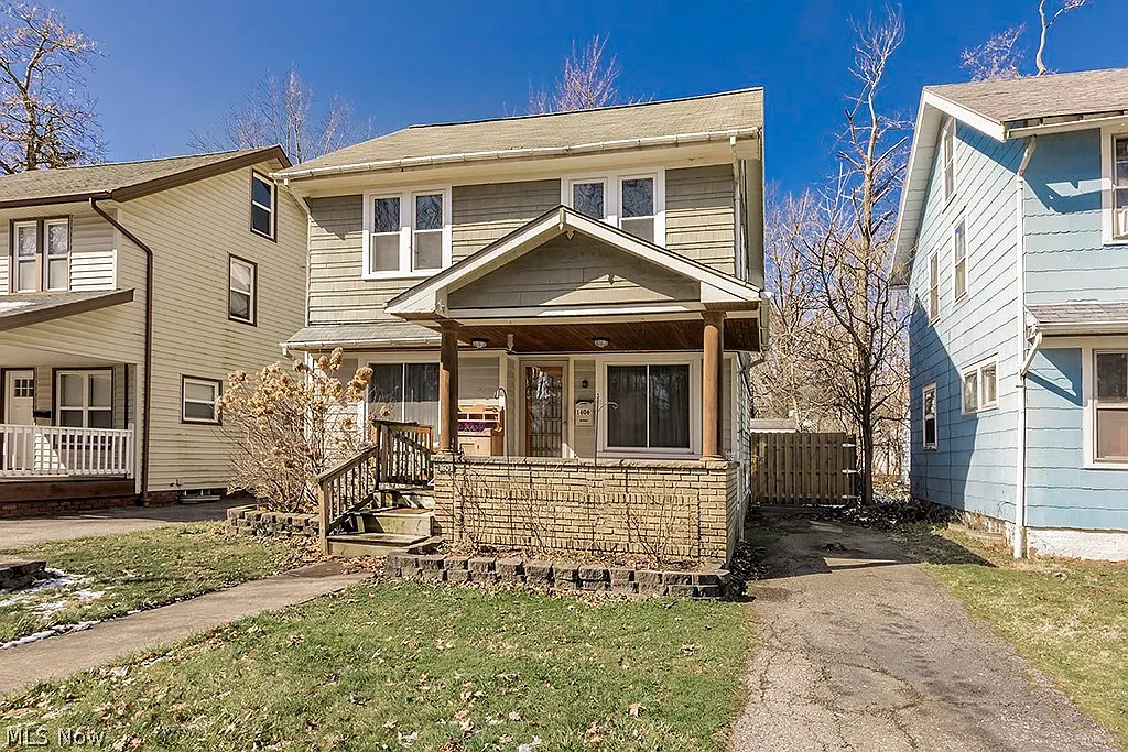 1606 Wood Rd photo 1