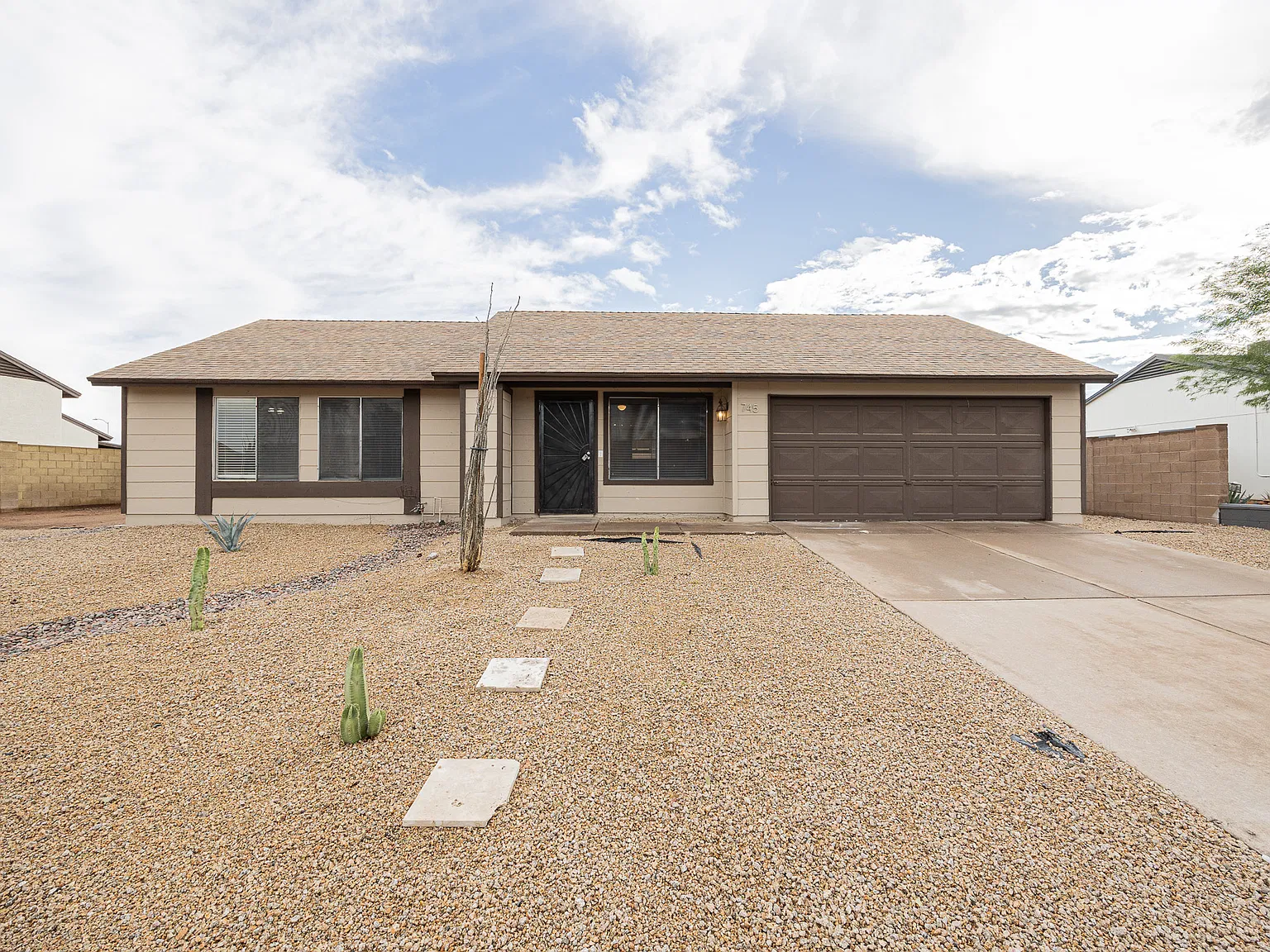 745 E Huber Street, Mesa Az — Photo 2
