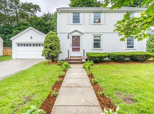 9 Chapman Rd, Wakefield, MA 01880