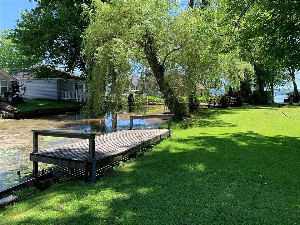1st image of 3970 Popal Ln #6