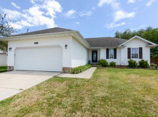 908 W Brookshire Ct, Ozark, MO 65721