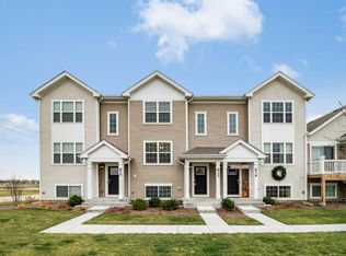 612 Spring Leaf Dr, Joliet, IL 60431