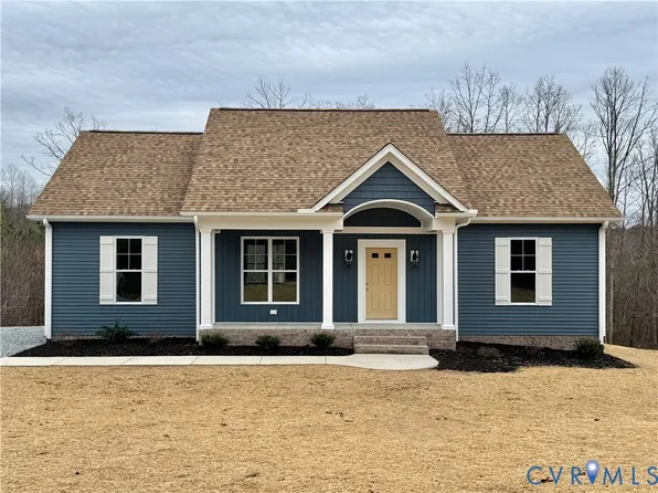 1279 Lewiston Plank Rd, Burkeville, VA 23922