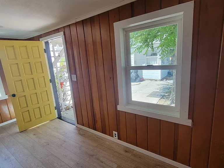 1315 W 4th St — Photo 7