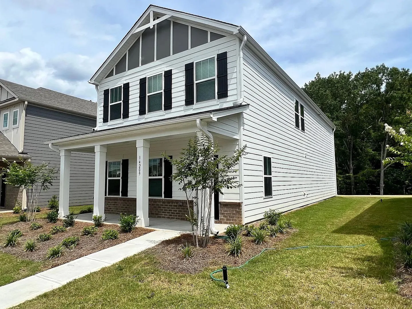 Rooms in 4 Bedroom Home at Laughing Gull Dr — Photo 3