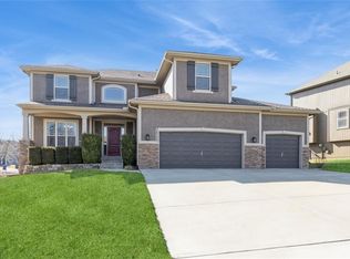 24127 W 109th Ter, Olathe, KS 66061