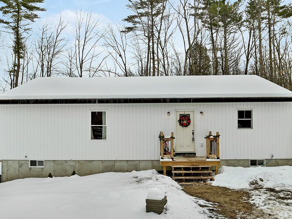 1st image of 23 woodcrest Drive