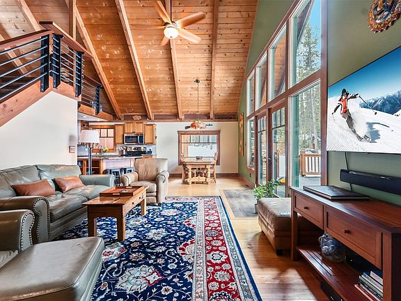 3rd image of 353 Blue River Rd