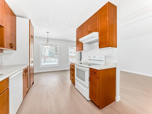 3rd image of 772 Kimberly Ave #1