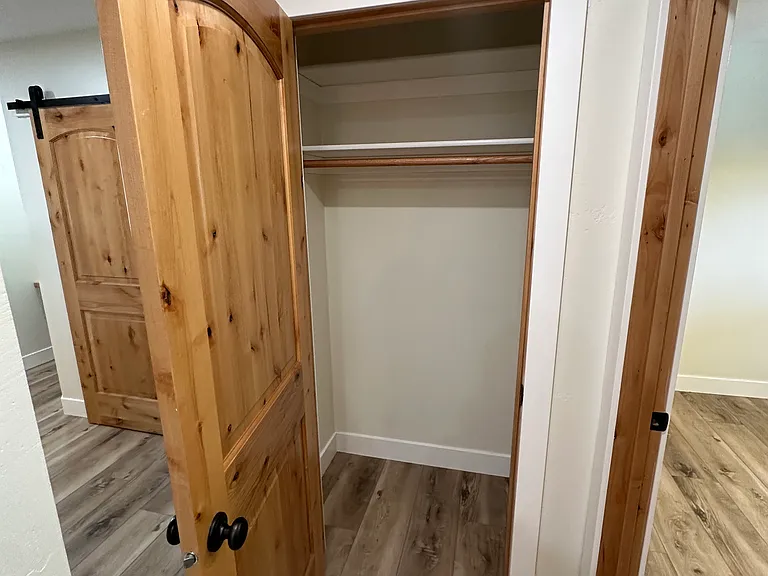 423 Huntridge Dr — Photo 15