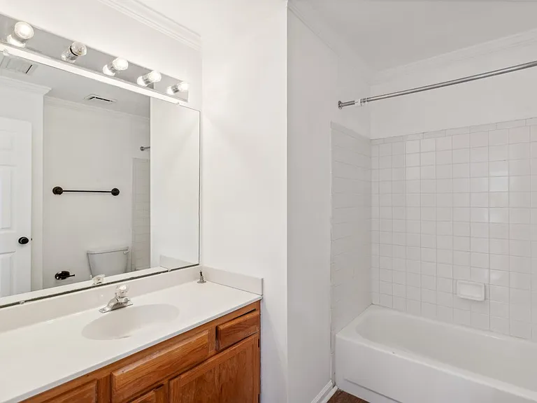8403 Silverdale Ct — Photo 19