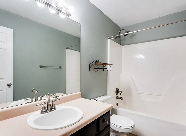 6820 Cutter Ct — Photo 10