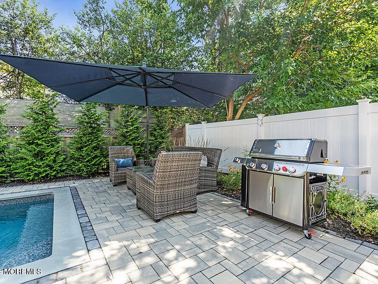 44 Cowart Ave — Photo 47