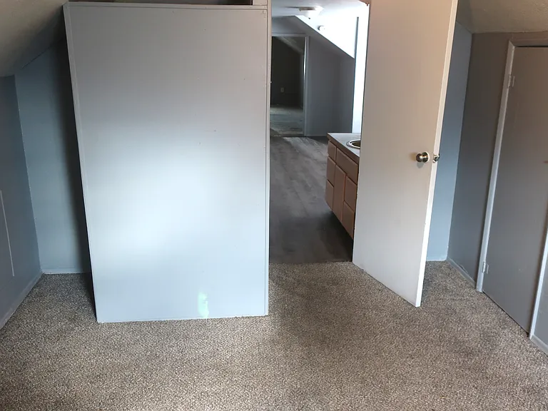 4 Viewdale St #1/2 — Photo 4