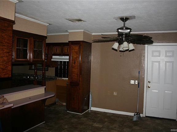 5th image of 3441 Sunset Dr