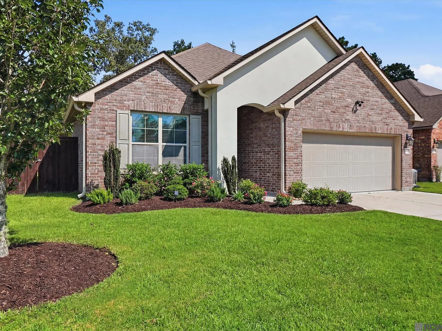 4 bed, 1847 sqft, $2,350 — Photo 3