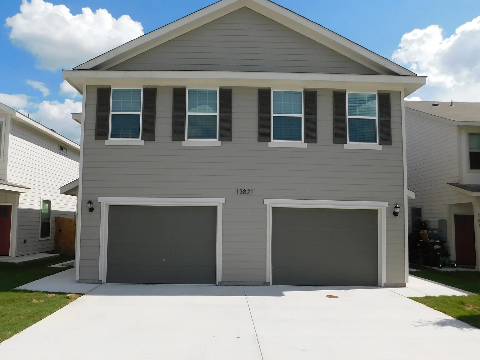 13822 Enzo Gate — Photo 1