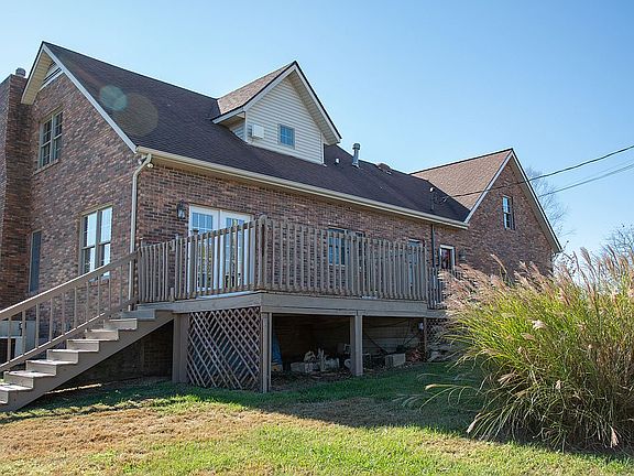 5th image of 501 Virginia Dr