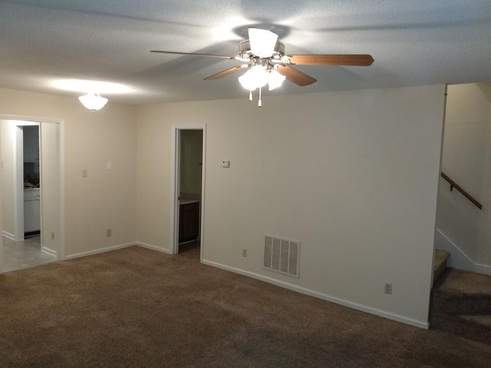 1st image of 15 Baytree Ct #A